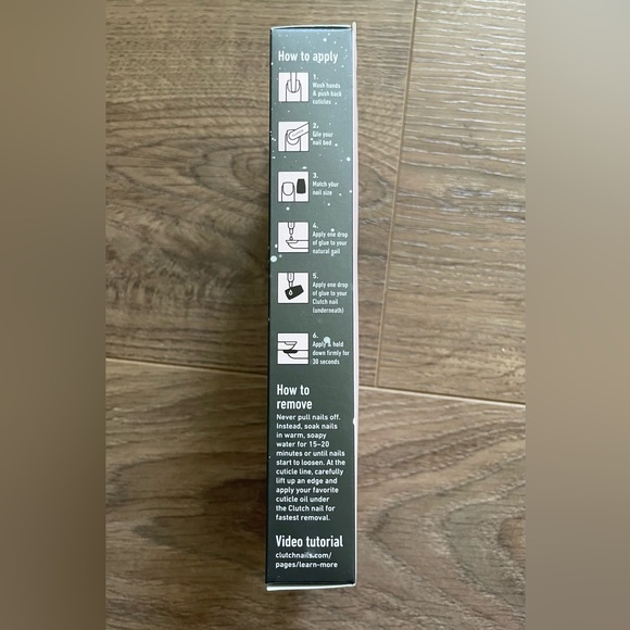 Clutch Nails High Maintenance Reusable Stiletto Nails in Black with Gems. NWT - Picture 3 of 3